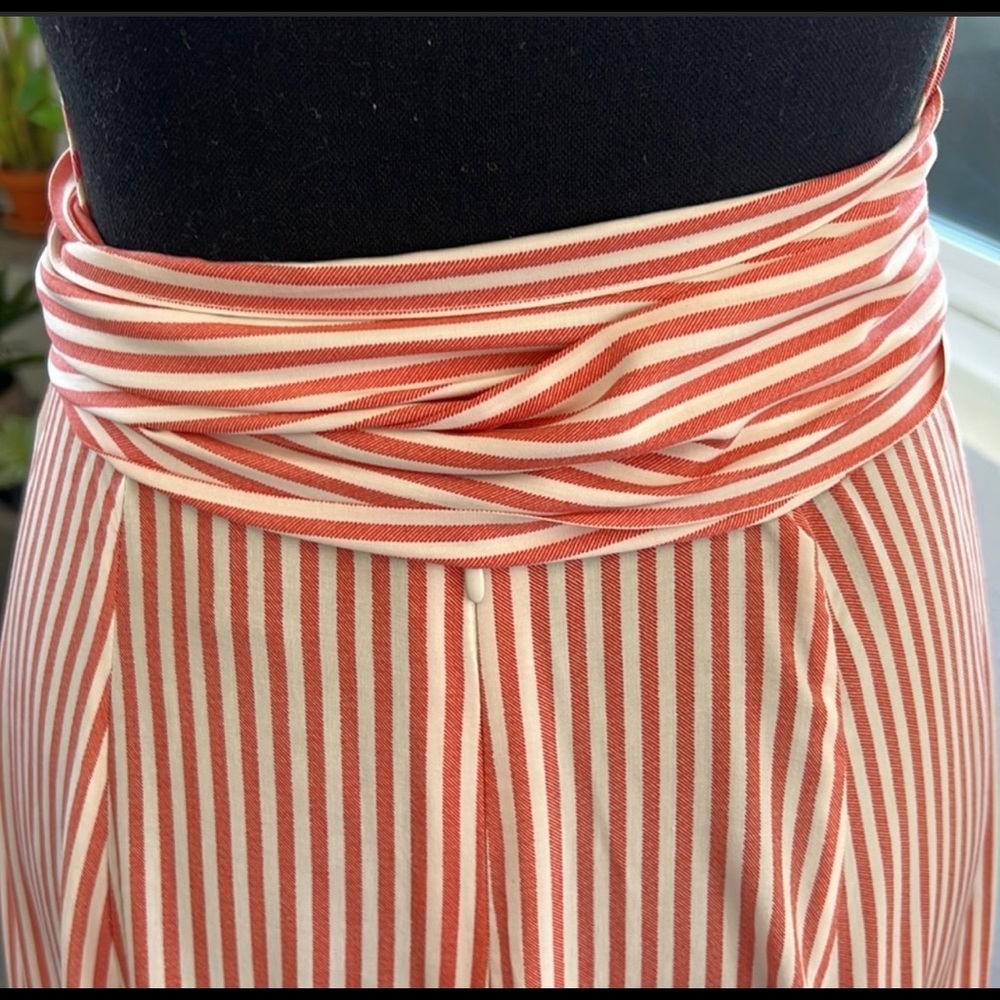 Plunge backless maxi dress - Picture 9 of 9